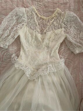 VINTAGE Gunne Sax Ivory Lace Bridal Bodice with Scalloped Trim
